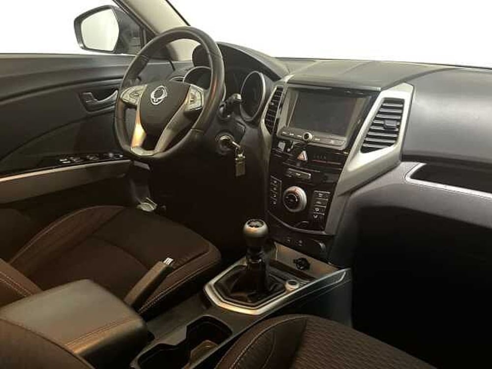 Ssangyong Tivoli usata a Catanzaro (8)