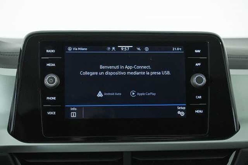 Volkswagen T-Roc usata a Como (17)