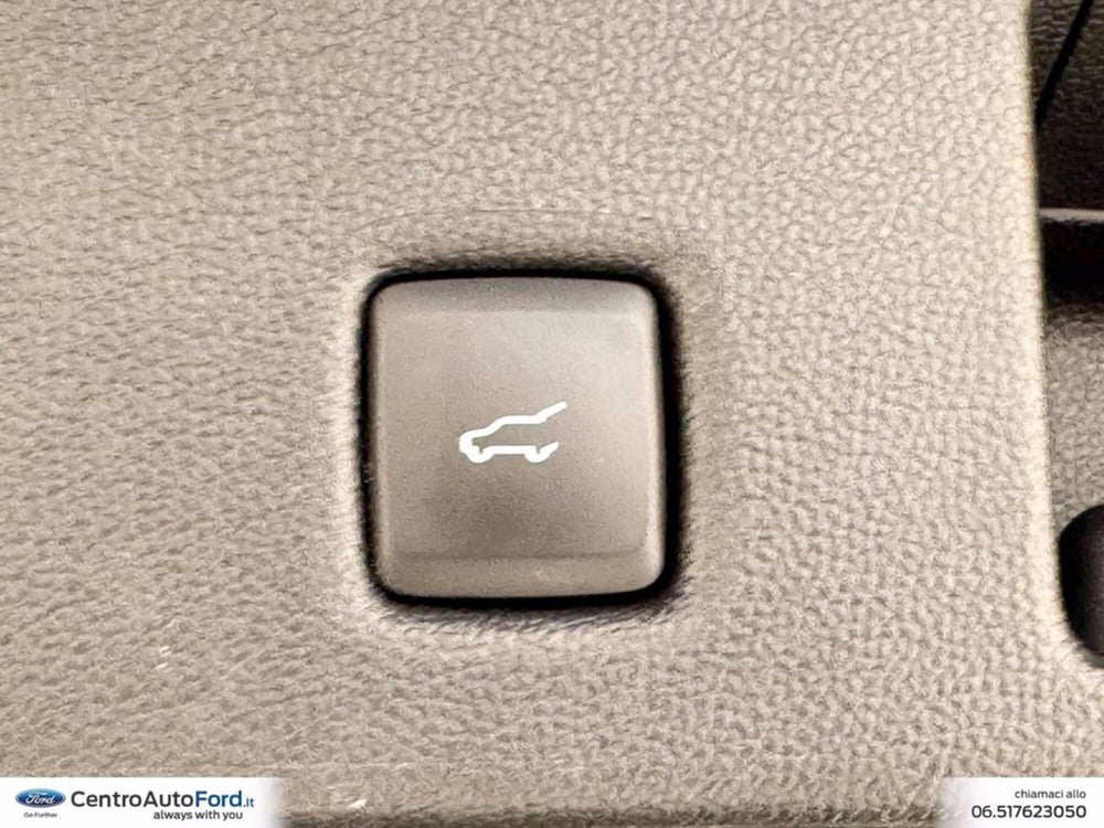 Ford Kuga usata a Roma (12)