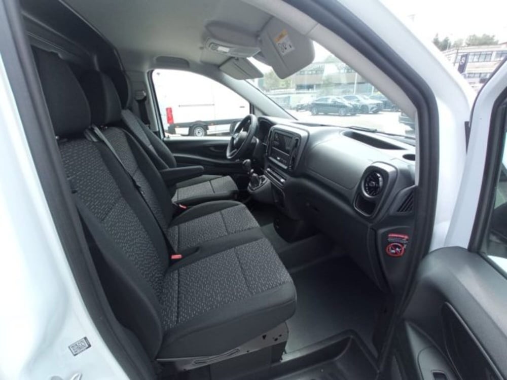 Mercedes-Benz Vito nuova a Potenza (11)