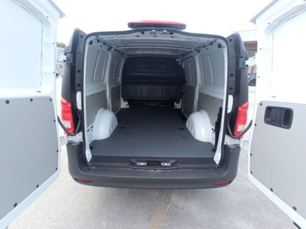 Mercedes-Benz Vito nuova a Potenza (5)