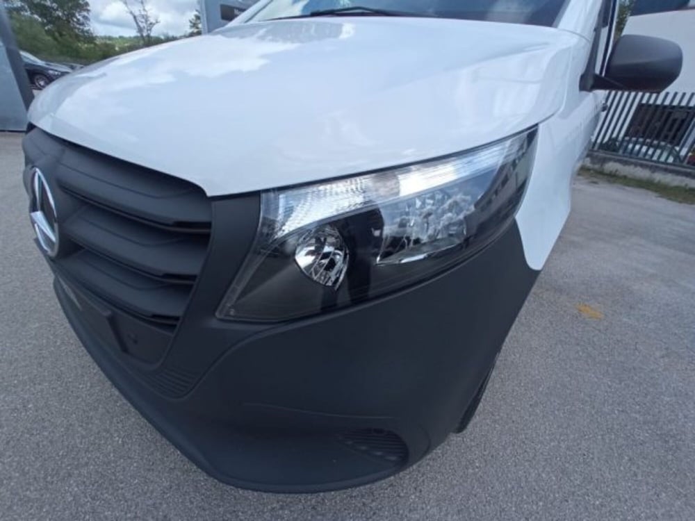 Mercedes-Benz Vito nuova a Potenza (7)