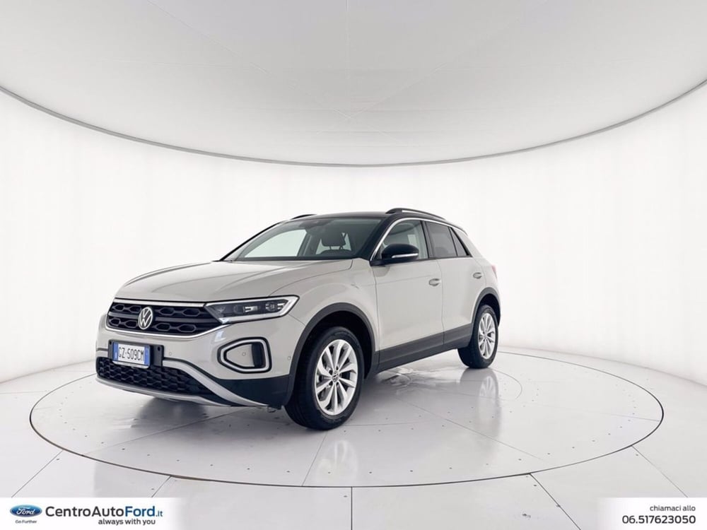 Volkswagen T-Roc nuova a Roma