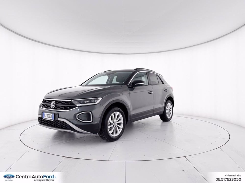 Volkswagen T-Roc nuova a Roma