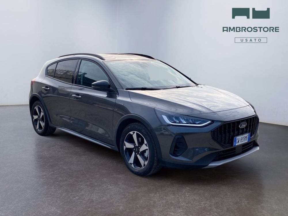 Ford Focus Station Wagon nuova a Milano (3)