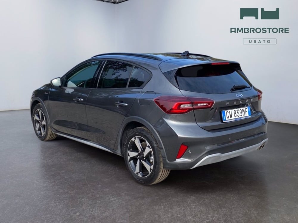 Ford Focus Station Wagon nuova a Milano (7)