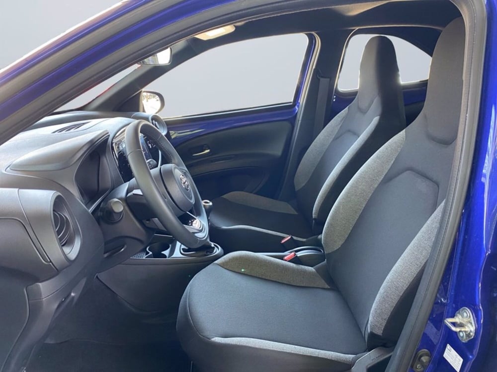 Toyota Aygo X usata a Milano (9)