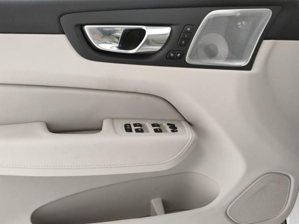 Volvo XC60 usata a Modena (12)