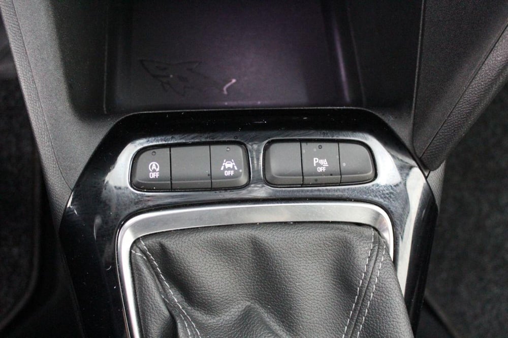 Opel Corsa usata a Potenza (18)