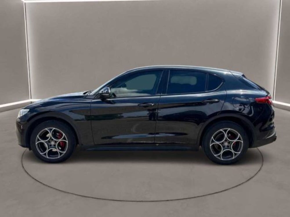 Alfa Romeo Stelvio usata a Caltanissetta (4)
