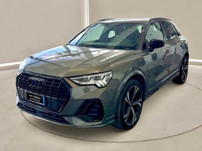 Audi Q3 35 2.0 tdi Identity Black s-tronic del 2023 usata a Caltanissetta