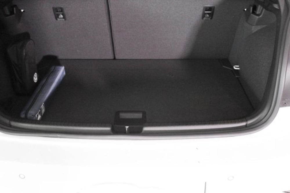Volkswagen Polo nuova a Novara (10)