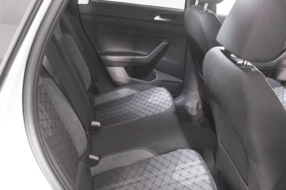 Volkswagen Polo nuova a Novara (9)