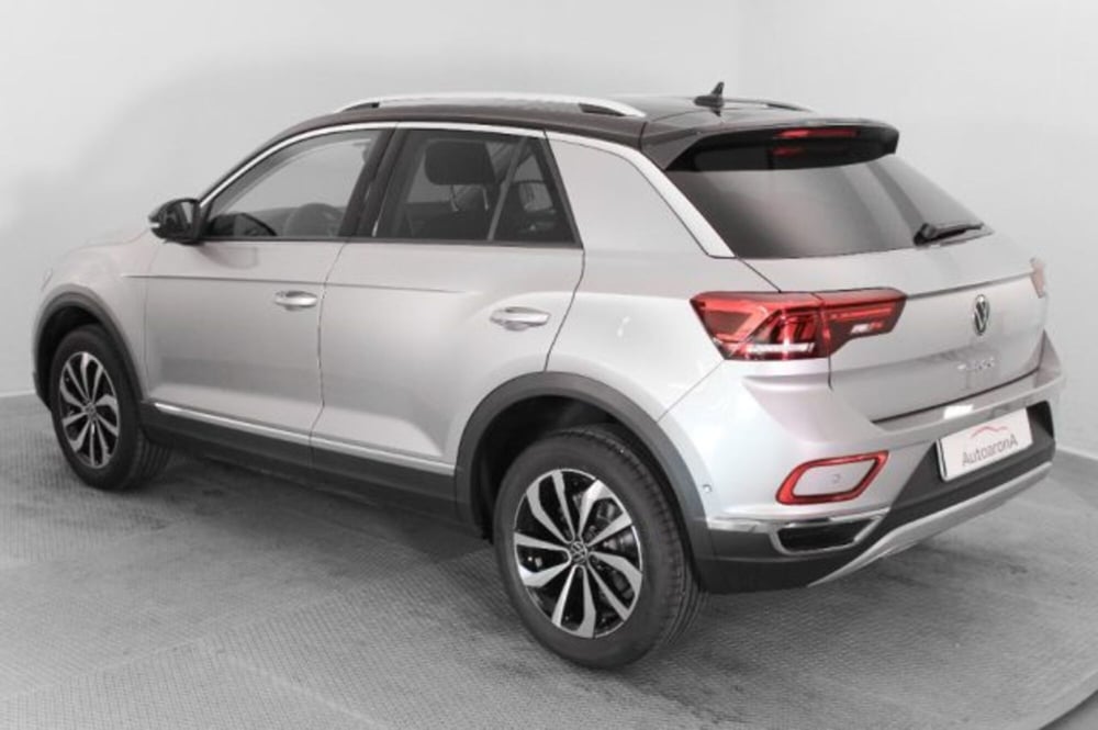 Volkswagen T-Roc nuova a Novara (4)