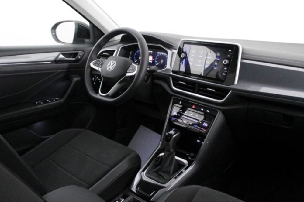 Volkswagen T-Roc nuova a Novara (6)