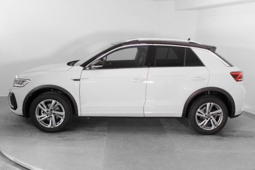 Volkswagen T-Roc nuova a Novara (3)