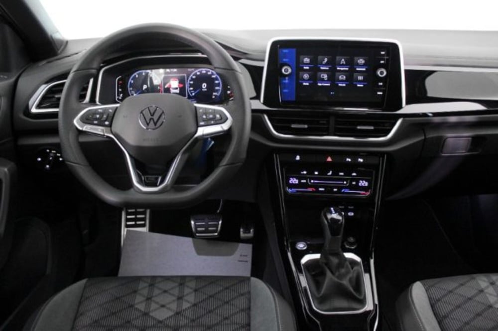 Volkswagen T-Roc nuova a Novara (7)