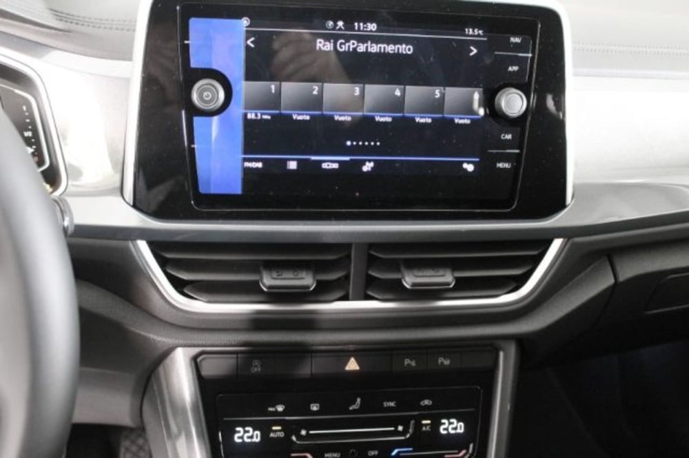 Volkswagen T-Roc nuova a Novara (13)