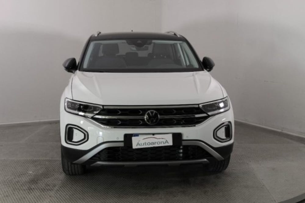 Volkswagen T-Roc nuova a Novara (2)