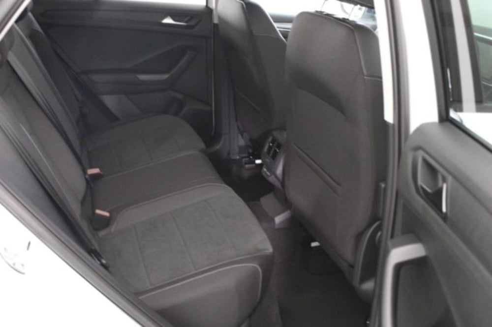 Volkswagen T-Roc nuova a Novara (9)