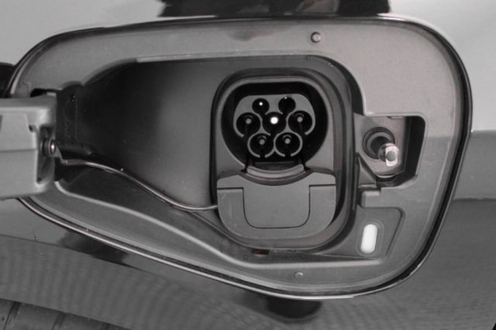 Volkswagen Golf nuova a Novara (19)