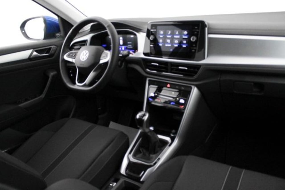 Volkswagen T-Roc nuova a Novara (6)