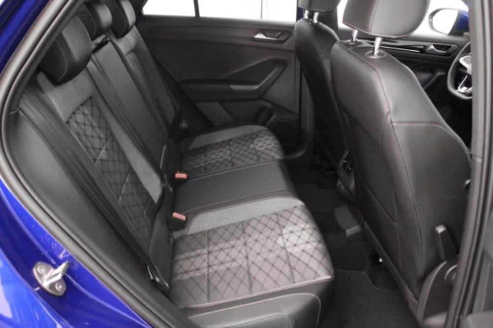 Volkswagen T-Roc nuova a Novara (9)