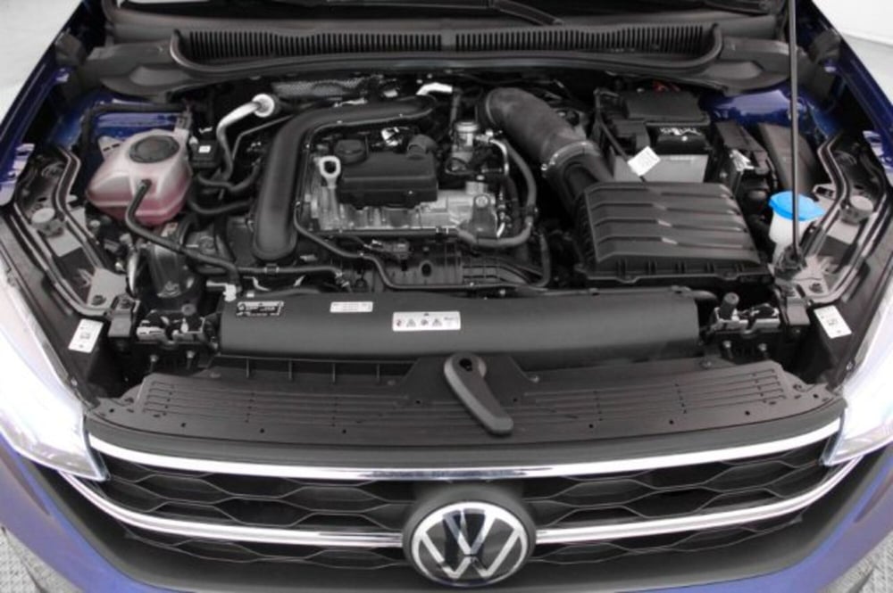 Volkswagen Taigo nuova a Novara (10)