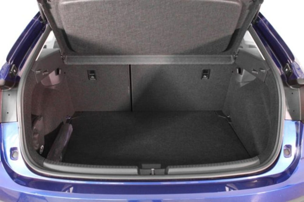 Volkswagen Taigo nuova a Novara (11)