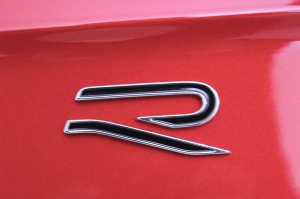 Volkswagen T-Cross nuova a Novara (15)