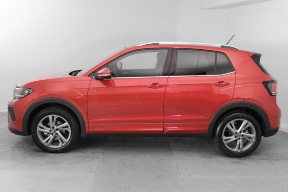 Volkswagen T-Cross nuova a Novara (3)