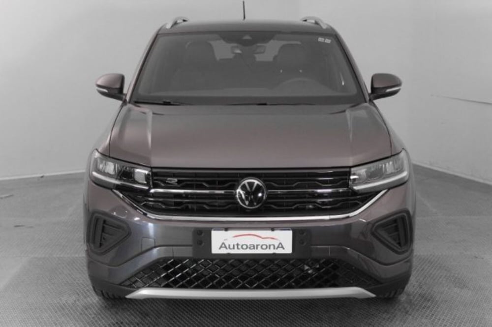Volkswagen T-Cross nuova a Novara (2)