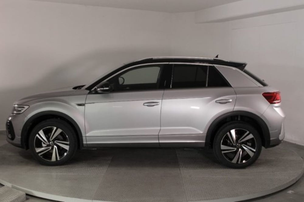 Volkswagen T-Roc nuova a Novara (3)
