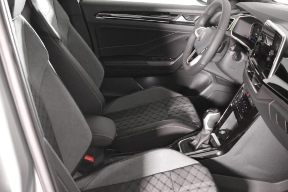 Volkswagen T-Roc nuova a Novara (8)