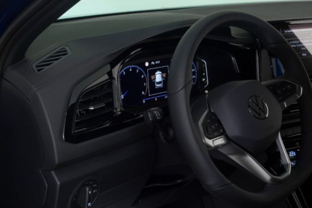 Volkswagen T-Roc nuova a Novara (10)