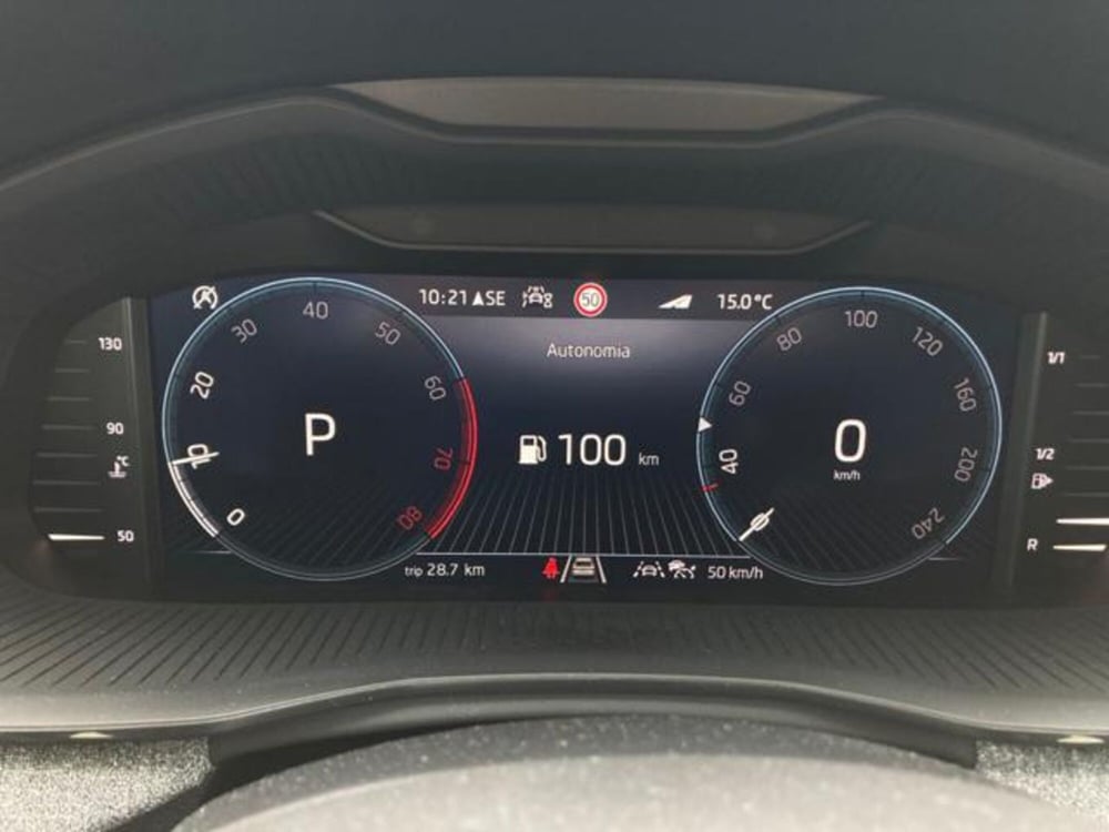 Skoda Kamiq nuova a Novara (9)