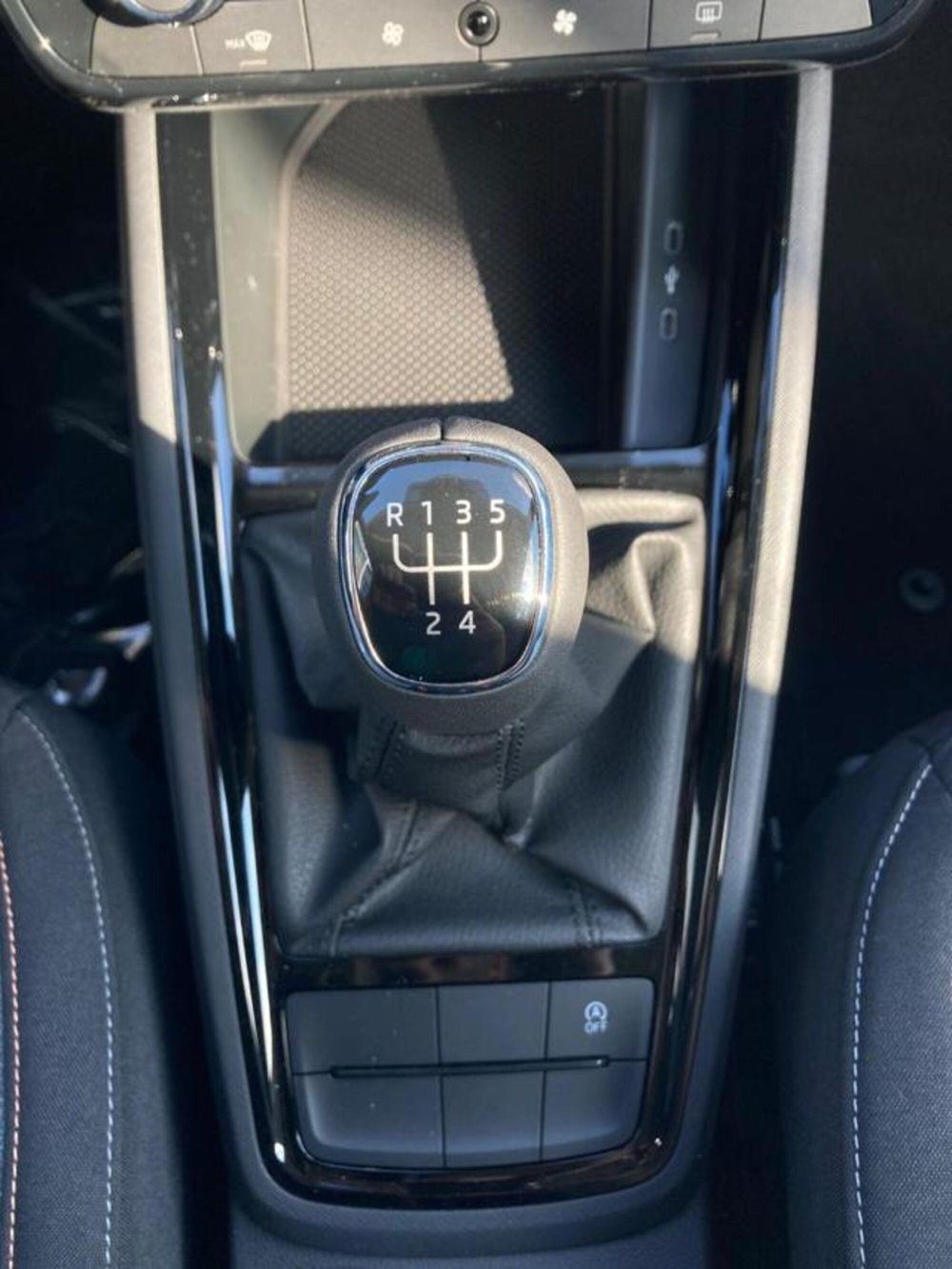 Skoda Kamiq nuova a Novara (10)