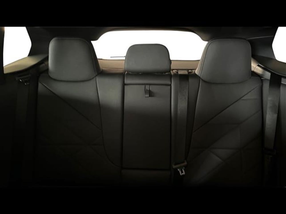 BMW iX usata a Firenze (9)