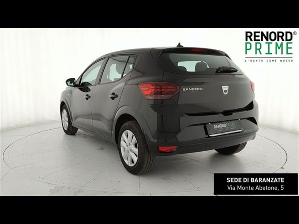 Dacia Sandero usata a Milano (6)