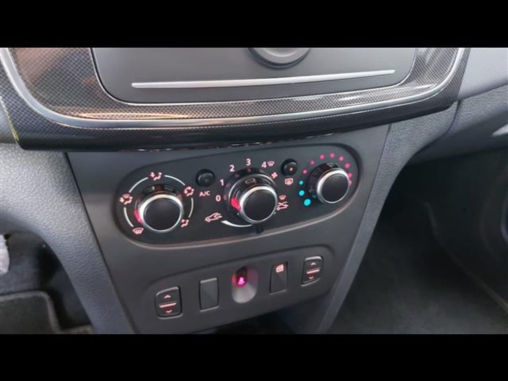 Dacia Sandero usata a Asti (14)