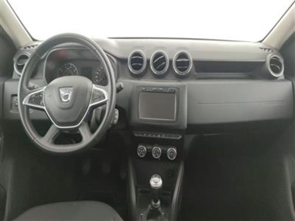 Dacia Duster usata a Bari (15)
