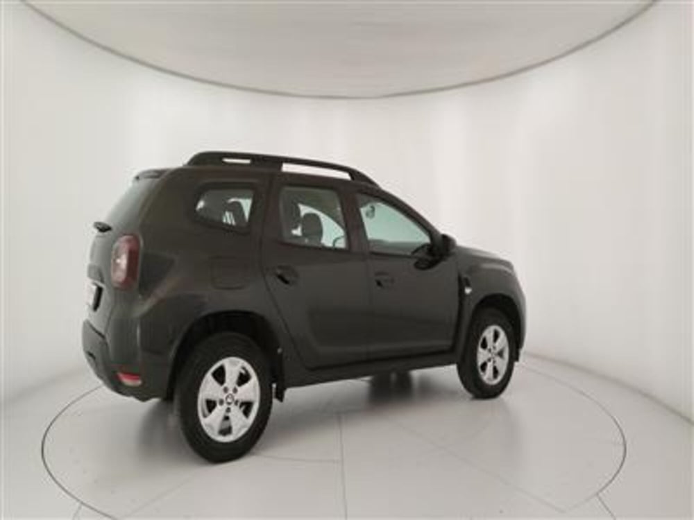 Dacia Duster usata a Bari (8)