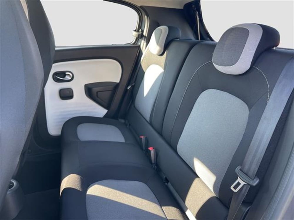 Renault Twingo nuova a Bologna (13)