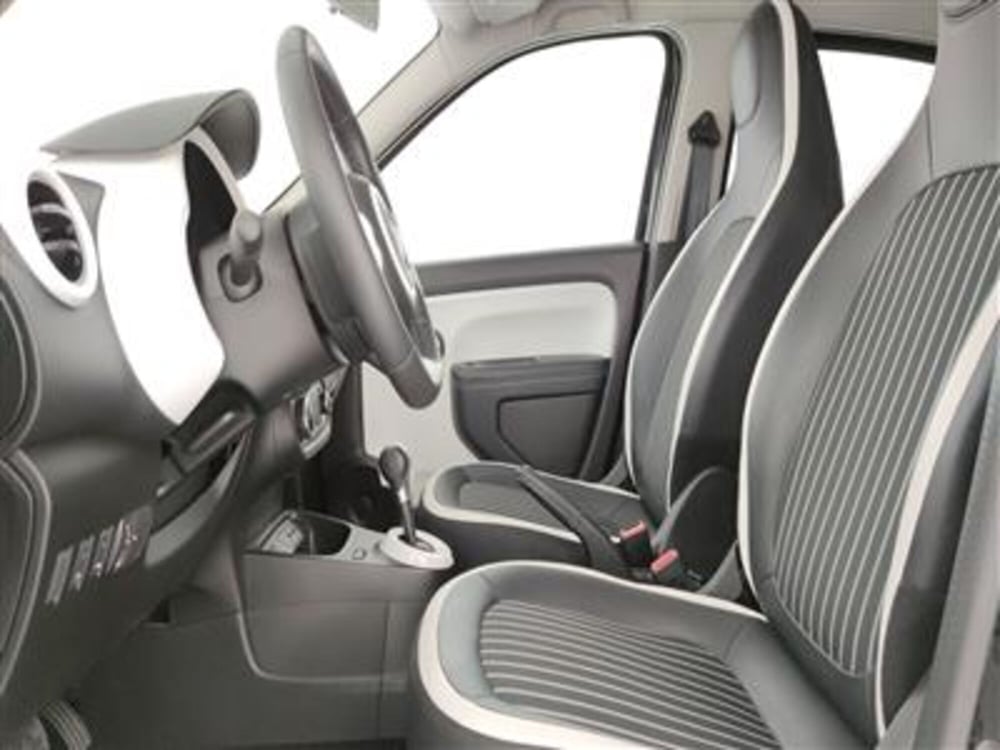 Renault Twingo usata a Bari (13)