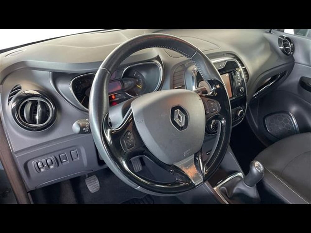 Renault Captur usata a Varese (6)