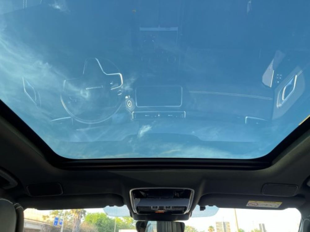 Land Rover Range Rover Velar usata a Lecce (15)