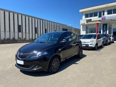 Lancia Ypsilon 1.0 FireFly 5 porte S&amp;S Hybrid Ecochic Gold del 2023 usata a Borgo San Lorenzo