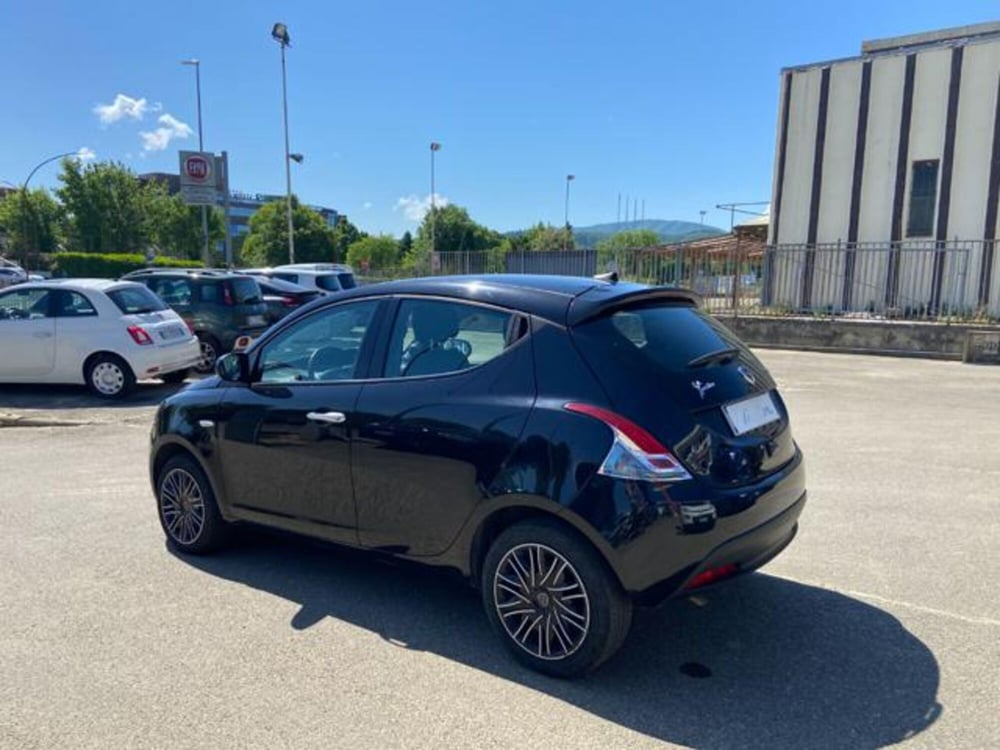 Lancia Ypsilon usata a Firenze (6)