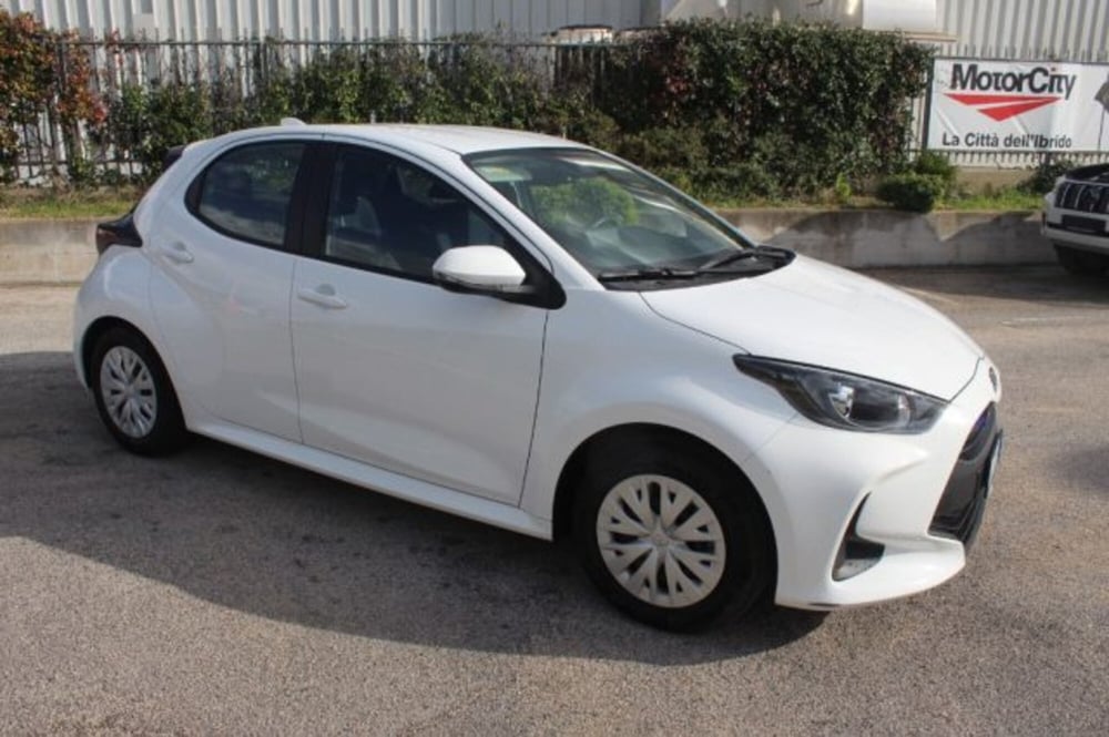 Toyota Yaris Cross usata a Roma (3)