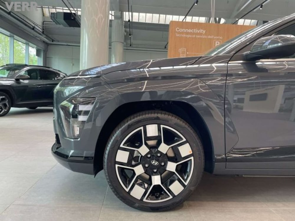Hyundai Kona nuova a Milano (2)